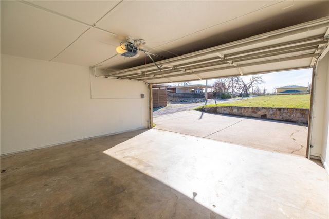 1912 Dorothy Lane 1914, Fort Worth, TX 76107