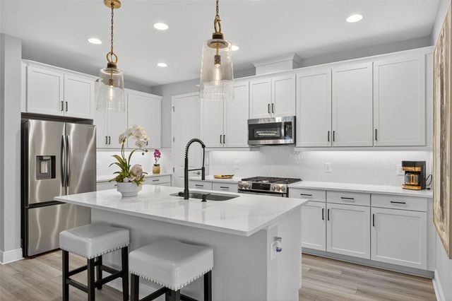 17744 SAVORY MIST CIRCLE, Lakewood Ranch, FL 34211