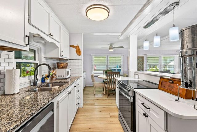 76 CABALLO WAY, Bradenton, FL 34209