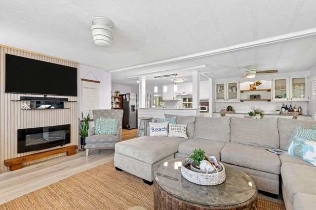 76 CABALLO WAY, Bradenton, FL 34209