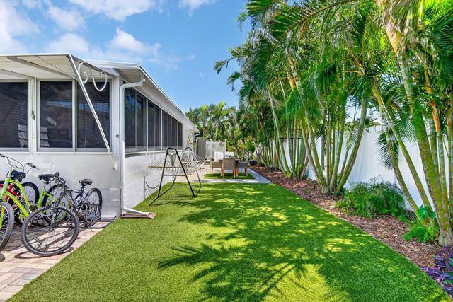 76 CABALLO WAY, Bradenton, FL 34209