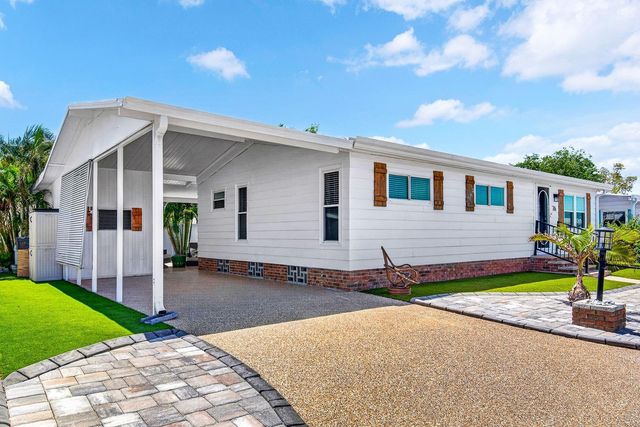 76 CABALLO WAY, Bradenton, FL 34209