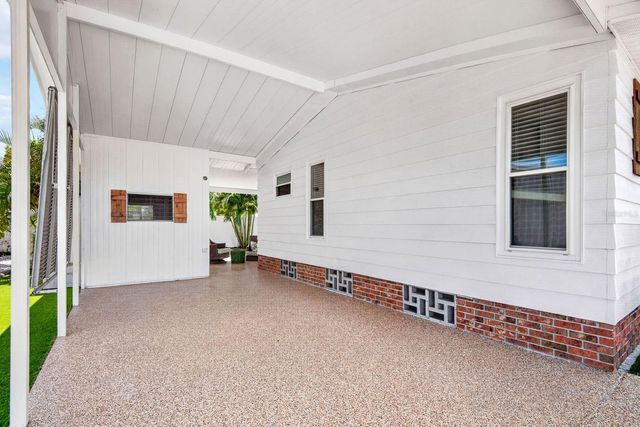 76 CABALLO WAY, Bradenton, FL 34209