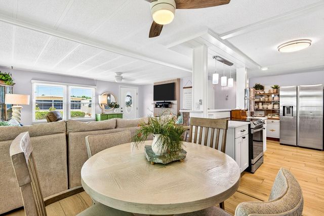 76 CABALLO WAY, Bradenton, FL 34209