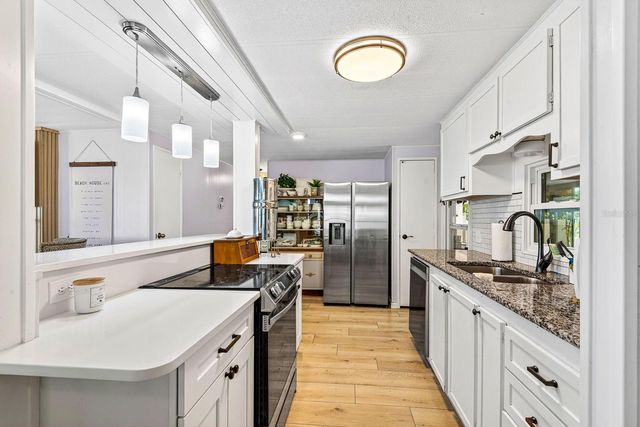 76 CABALLO WAY, Bradenton, FL 34209