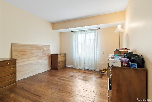 6693 Maple Lakes Drive 62, West Bloomfield, MI 48322