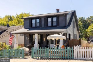 308 W MAIN ST, Front Royal, VA 22630