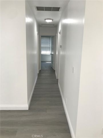 6511 W 87th Place, Los Angeles, CA 90045