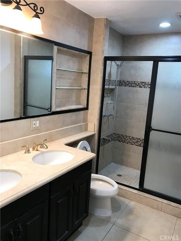 6511 W 87th Place, Los Angeles, CA 90045