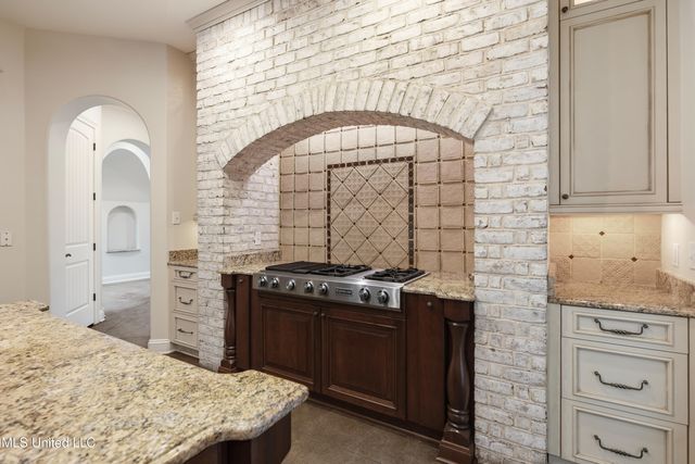 2466 Ross Road, Olive Branch, MS 38654