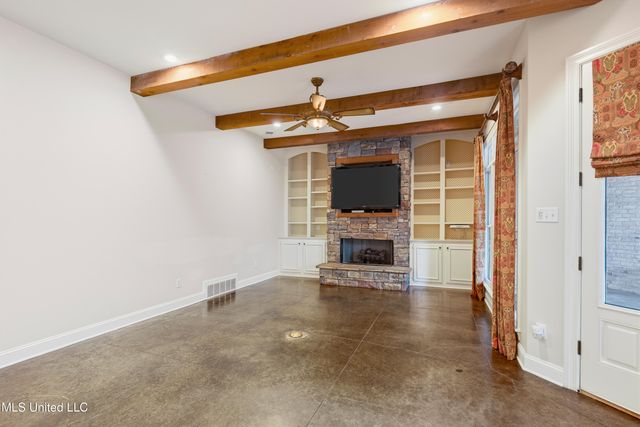 2466 Ross Road, Olive Branch, MS 38654