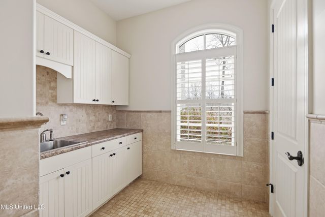 2466 Ross Road, Olive Branch, MS 38654