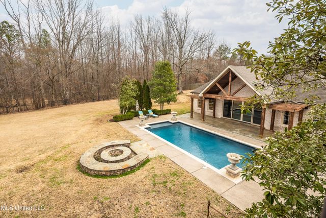 2466 Ross Road, Olive Branch, MS 38654