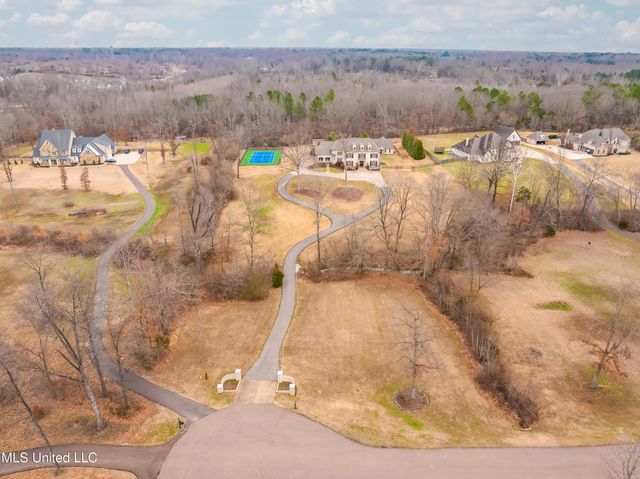 2466 Ross Road, Olive Branch, MS 38654