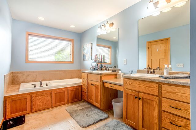 10770 Scott Avenue N, Brooklyn Park, MN 55443
