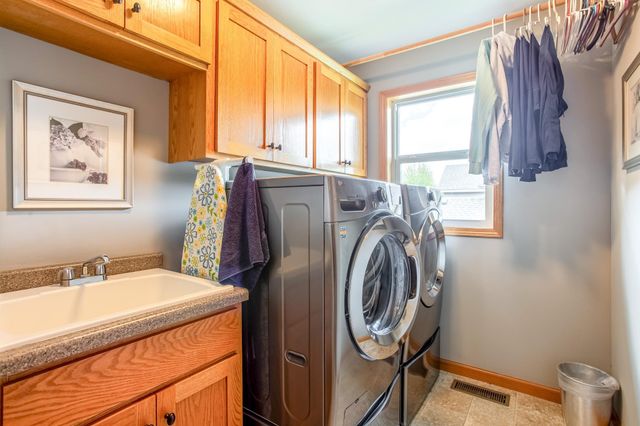 10770 Scott Avenue N, Brooklyn Park, MN 55443