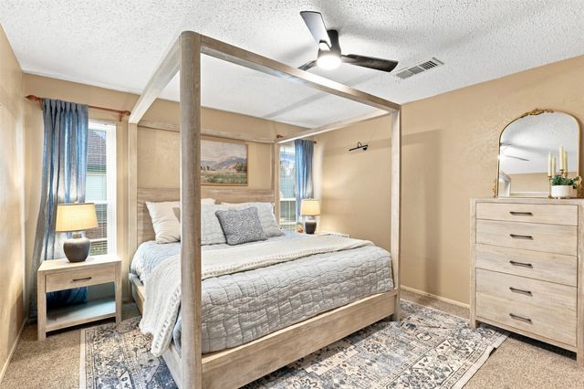 216 Old Hickory Drive, Irving, TX 75060