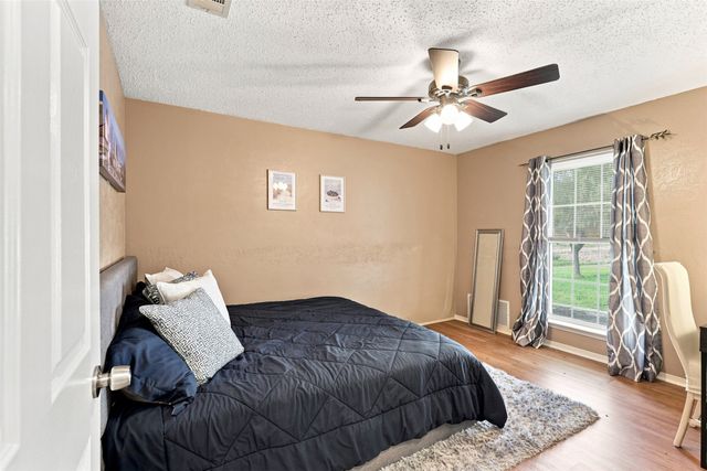 216 Old Hickory Drive, Irving, TX 75060