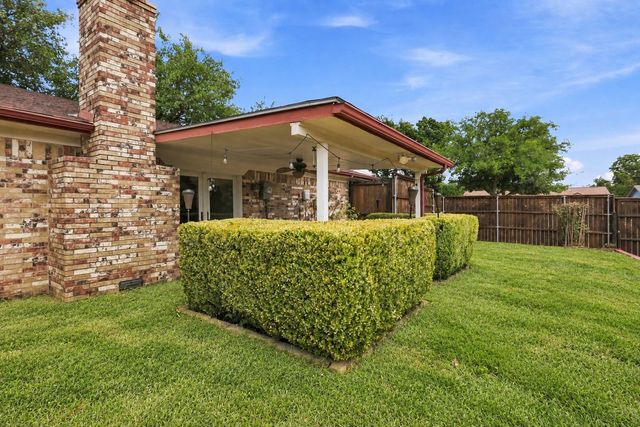 216 Old Hickory Drive, Irving, TX 75060