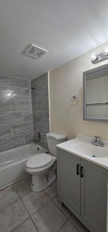 1505 Crescent Circle A9, Lake Park, FL 33403