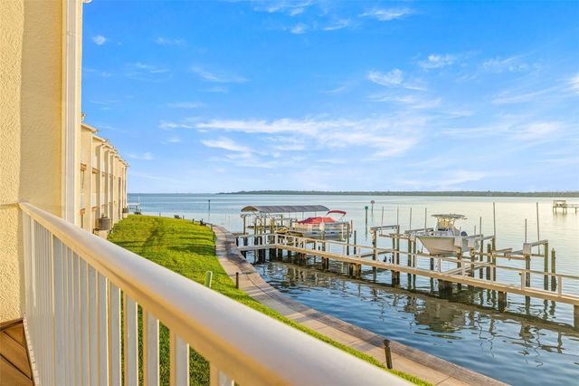 152 BRENT CIRCLE, Oldsmar, FL 34677