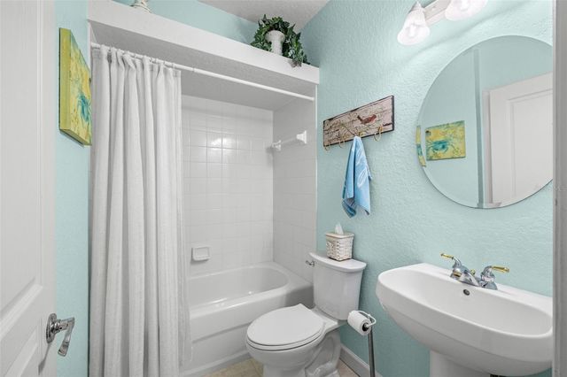 152 BRENT CIRCLE, Oldsmar, FL 34677