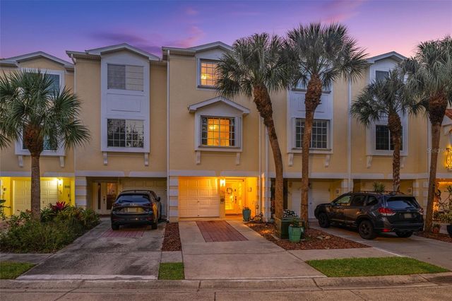 152 BRENT CIRCLE, Oldsmar, FL 34677