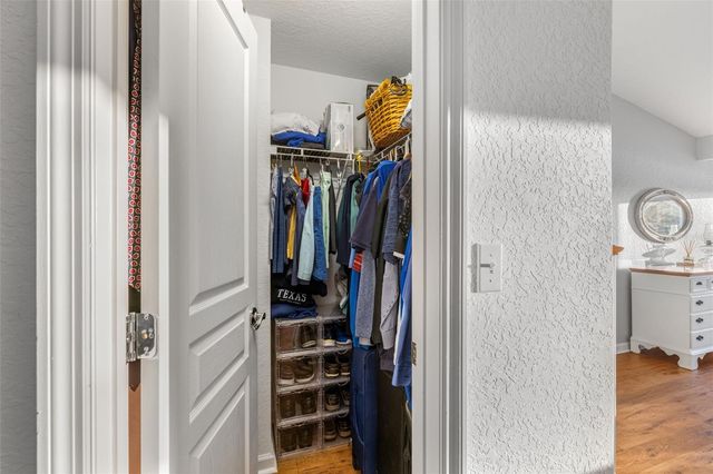 152 BRENT CIRCLE, Oldsmar, FL 34677