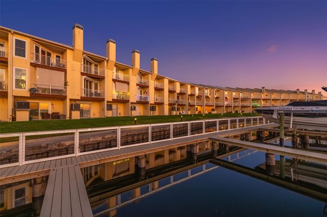 152 BRENT CIRCLE, Oldsmar, FL 34677