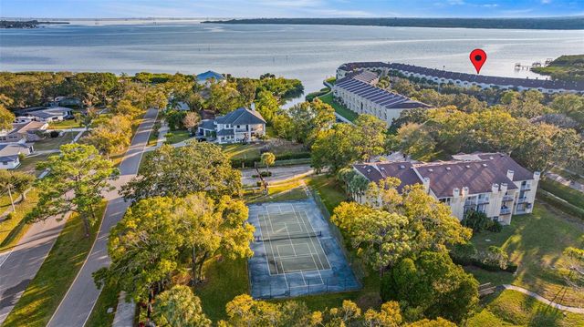 152 BRENT CIRCLE, Oldsmar, FL 34677