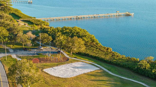 152 BRENT CIRCLE, Oldsmar, FL 34677