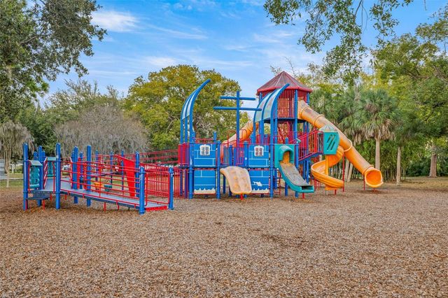 152 BRENT CIRCLE, Oldsmar, FL 34677