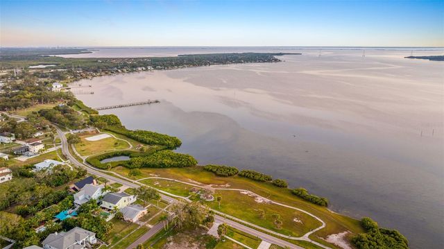 152 BRENT CIRCLE, Oldsmar, FL 34677