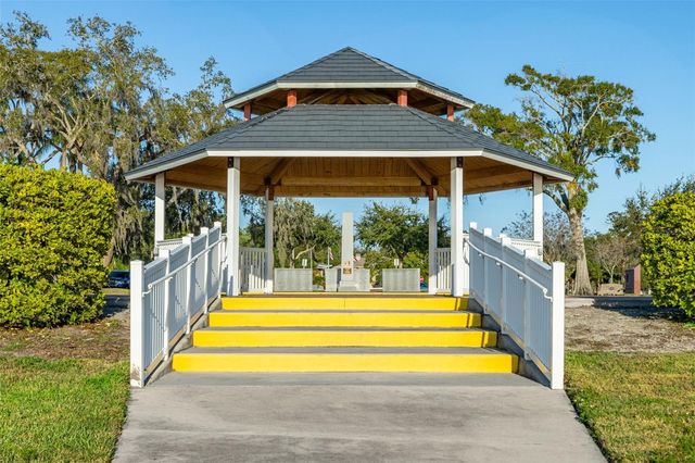 152 BRENT CIRCLE, Oldsmar, FL 34677