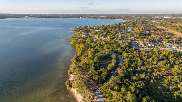 152 BRENT CIRCLE, Oldsmar, FL 34677