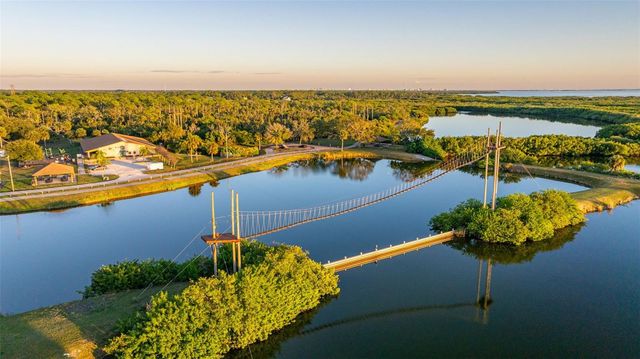 152 BRENT CIRCLE, Oldsmar, FL 34677