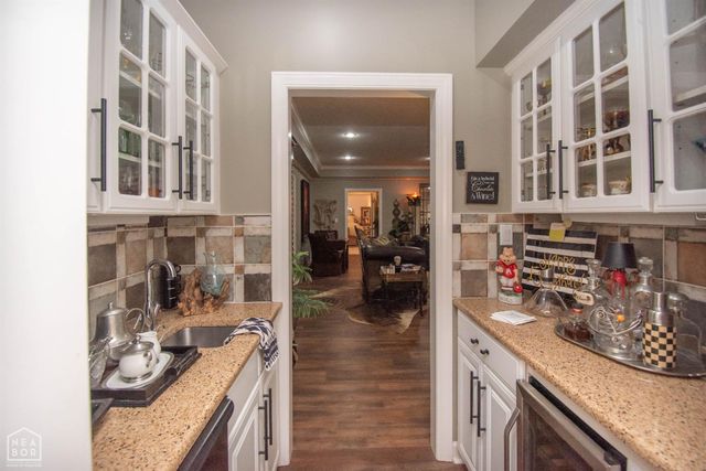 2807 Tower Park Drive, Jonesboro, AR 72404