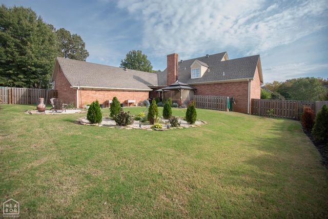 2807 Tower Park Drive, Jonesboro, AR 72404