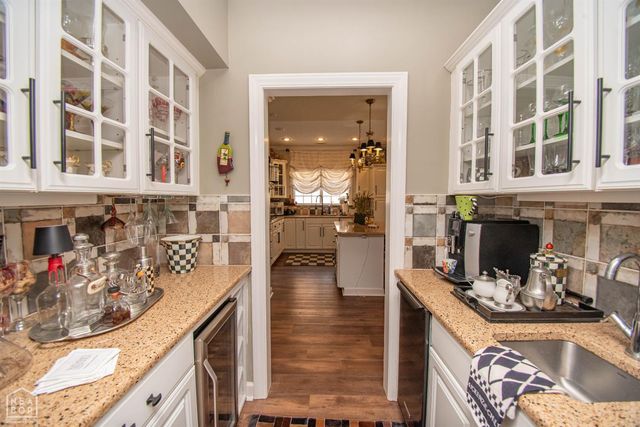 2807 Tower Park Drive, Jonesboro, AR 72404