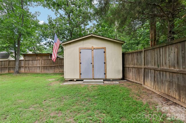 207 S Gold Branch Road, Richfield, NC 28137