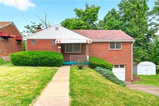 4830 Barberry St, Lincoln Place, PA 15207