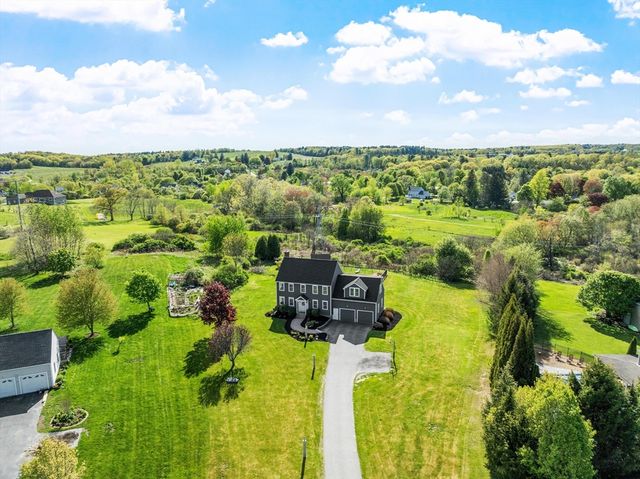 49 Farm Land Lane, Lancaster, MA 01523