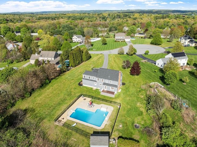 49 Farm Land Lane, Lancaster, MA 01523