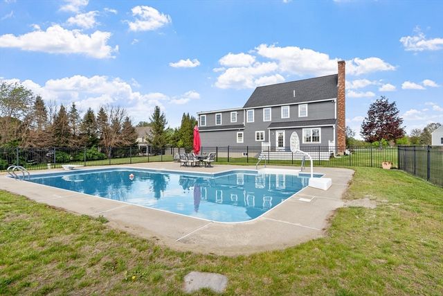 49 Farm Land Lane, Lancaster, MA 01523