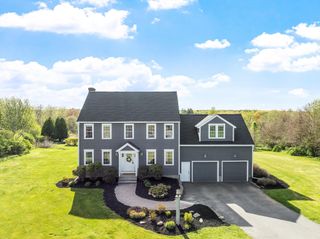 49 Farm Land Lane, Lancaster, MA 01523
