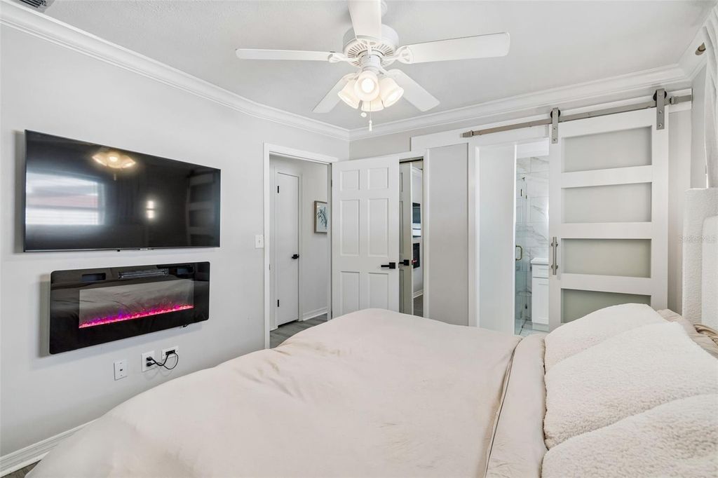 Image 23 of property listing at 7508 W CARACAS STREET, Tampa, FL 33615