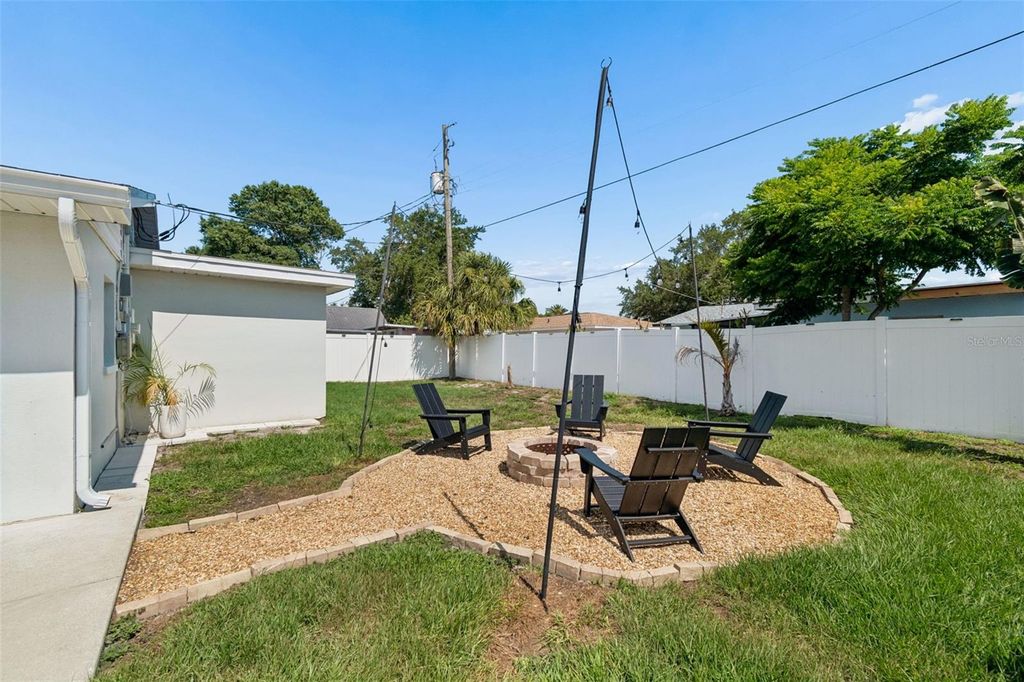 Image 32 of property listing at 7508 W CARACAS STREET, Tampa, FL 33615