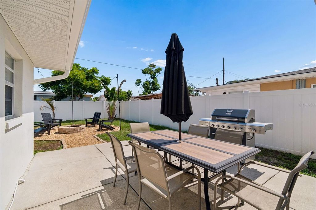Image 33 of property listing at 7508 W CARACAS STREET, Tampa, FL 33615