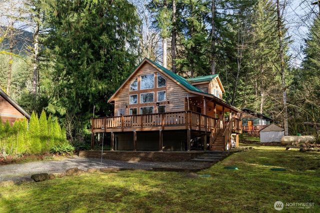 7548 Olsen Drive, Deming, WA 98244