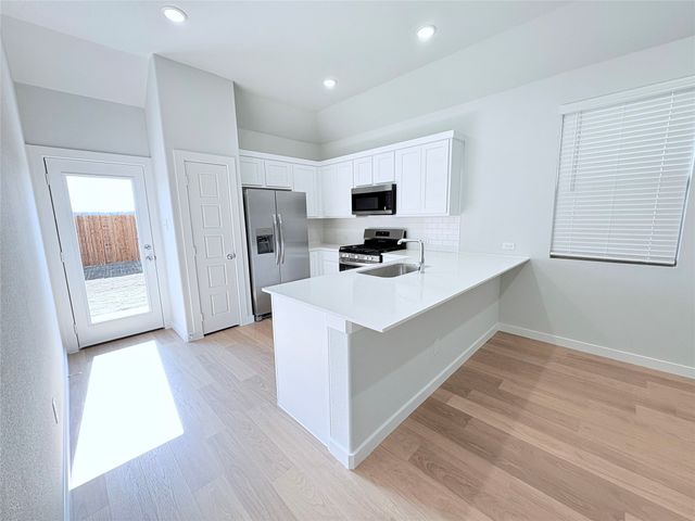 401 Green Gables Drive, Princeton, TX 75071